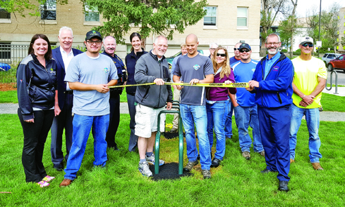 Infinity Park Gets Adult Outdoor Fitness Equipment Thanks To Brock