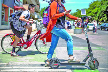 Denver E-scooter War: Sidewalks Or Bike Lanes